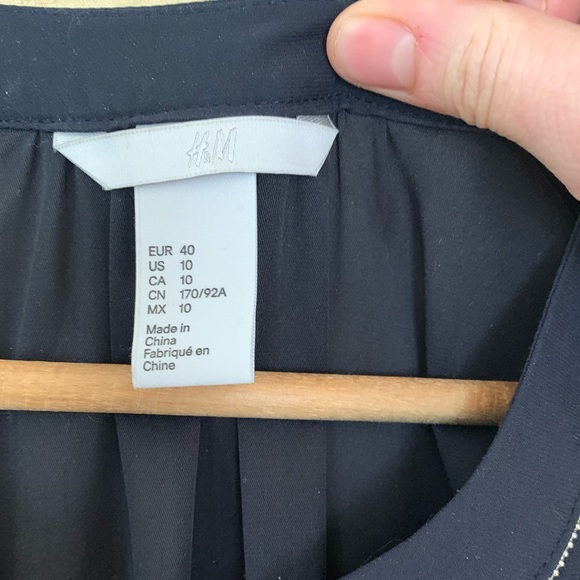 Navy flowy dress with silver details - Picture 3 of 6